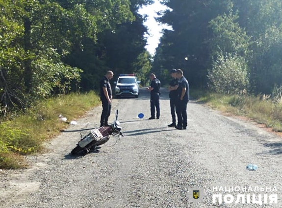 В ДТП травмувалися двоє чоловіків: на Малинщині водій мотоцикла наїхав на пішохода