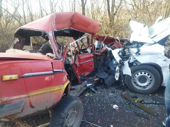 На Житомирщині в ДТП травмувалося двоє водіїв та пасажири (ФОТО)