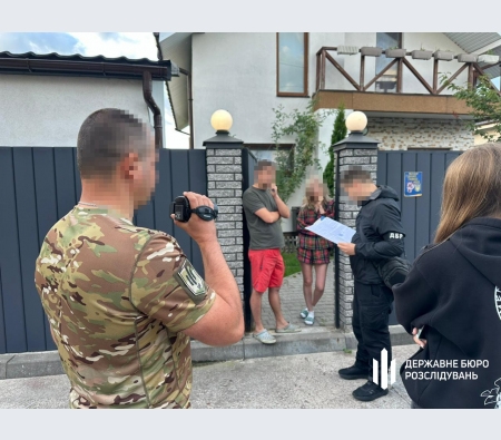 На Житомирщині викрили експодатківця, який два роки незаконно отримував зарплату, вдаючи з себе захисника