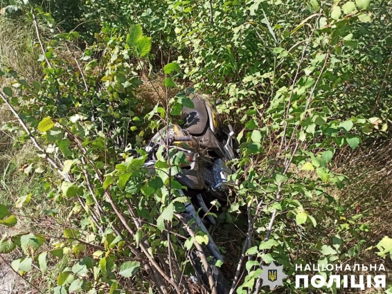 Неподалік села Березівка 16-річний мотоцикліст зіштовхнувся з автівкою, підліток в лікарні