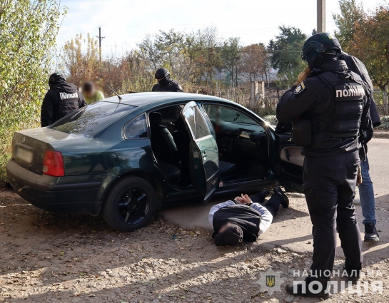 Бердичівські «авторитети» вимагали віддати неіснуючий борг: підозрюваних затримали (ВІДЕО)