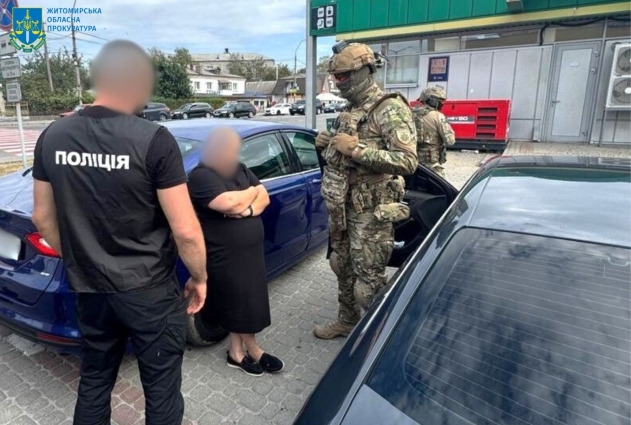 На Житомирщині судитимуть жінку за організацію фіктивного шлюбу ухилянта з жінкою з інвалідністю для незаконного перетину кордону