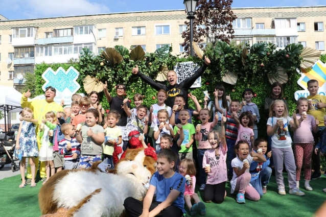 У Житомирі пройшло благодійне свято для дітей, що тікали від війни (ВІДЕО)