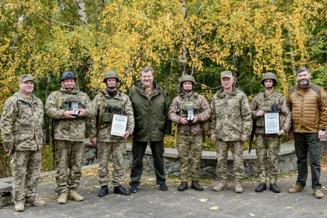 Напередодні Дня захисників і захисниць України на Житомирщині привітали військових (ФОТО)