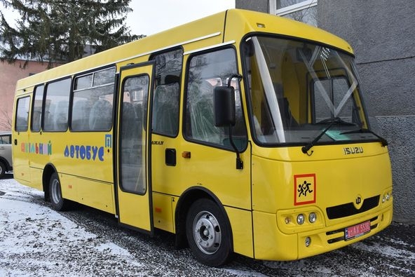 У Звягельській громаді купили шкільний автобус за 2 млн 990 тис. грн. (ФОТО)