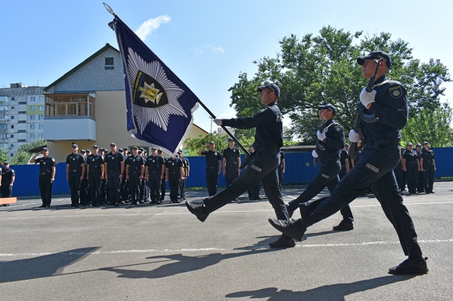 У Житомирі відбувся випуск понад 20 поліцейських підрозділів реагування (ФОТО)