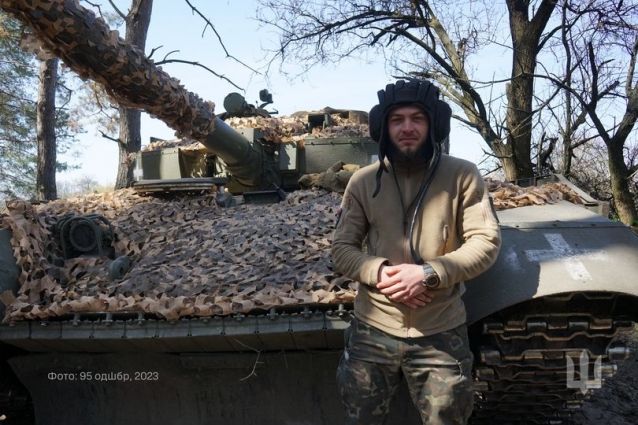 Танкіст 95-ої бригади розповідає як палить російську техніку та разом з побратимами боронить Україну