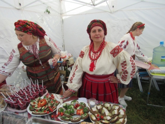 На Житомирщині відбувся гастрономічний тур II фестивалю «Білий борщ і не тільки» (ФОТО)