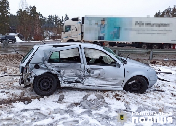 Двоє травмованих у ДТП поблизу Житомира: поліція з’ясовує причини та обставини