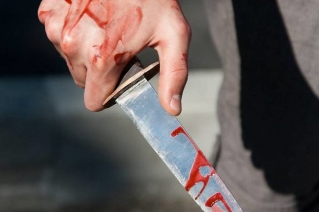 У Гришковецькій громаді затримали 38-річного чоловіка, який вдарив ножем знайомого, потерпілий в реанімації