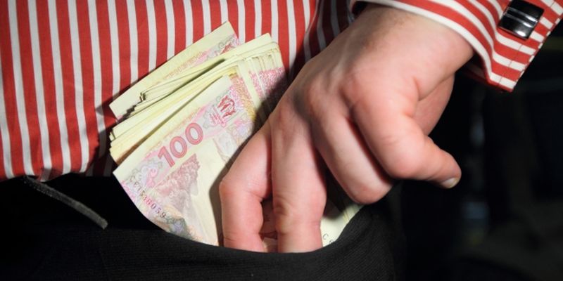 Ремонт із переплатою: у Бердичеві викрили підрядника у заволодінні державними коштами