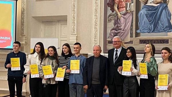 Шестеро юних науковців Житомирщини отримали стипендії Президента України