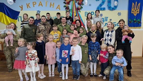Прикордонники на Житомирщині у Святвечір влаштували свято для дітлахів (ФОТО)