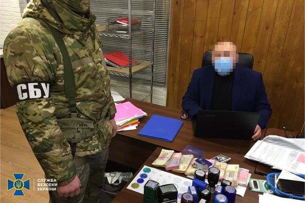 СБУ викрила ділків, які вкрали майже 10 млн бюджетних коштів під час ремонту державного нафтопроводу на Житомирщині