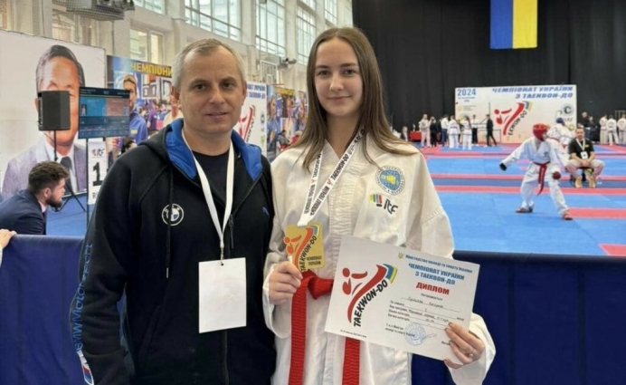 Тхеквондистка зі Звягеля стала чемпіонкою України серед юніорів (ФОТО)