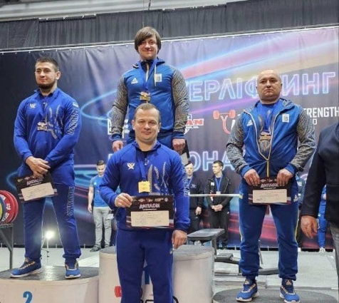 Пауерліфтери Житомирщини вибороли три золоті медалі на Чемпіонаті України