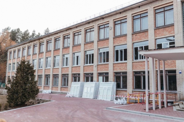В межах програми ПРООН на Житомирщині тривають відновлювальні роботи в Городоцькому ліцеї