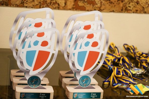 Сильні та вольові: у Житомирі нагородили переможців з волейболу II етапу змагань «Пліч-о-пліч»