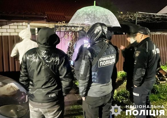 Гранати та підривачі за 4 тис. грн.: у Звягелі затримали продавця боєприпасів