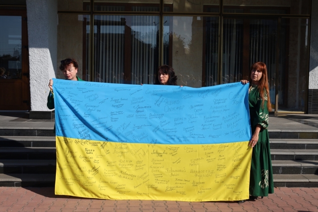 У Звягелі відбулася урочиста церемонія підняття Державного прапора України