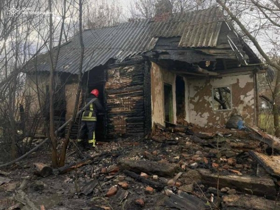 На Житомирщині ліквідували 4 пожежі в житлових будинках: обставини загорянь встановлюються фахівцями