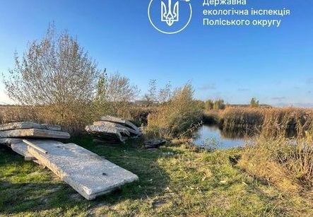 Під час перевірки Екоінспекція виявила низку порушень на території Оліївської сільської ради