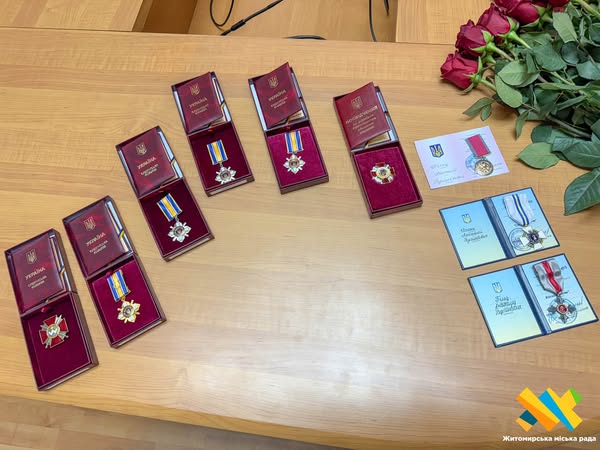 У Житомирі вручили державні нагороди рідним загиблих військових