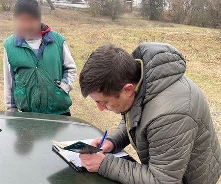 Екоінспекторами зафіксовано грубе порушення правил рибальства на р. Заруддя на Житомирщині