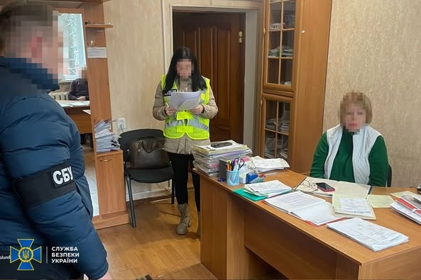 На Житомирщині задокументували причетність до корупційної схеми голови і секретаря МСЕК: вимагали хабар з пораненого воїна ЗСУ