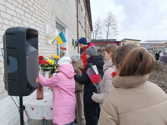 У Звягелі відкрили меморіальну дошку Герою Левковському Максиму