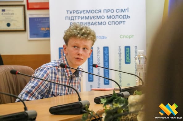 «ДіяТи»: у Житомирі молодь захищає соціальні та гуманітарні проєкти на отримання грантів для суспільно корисних ініціатив