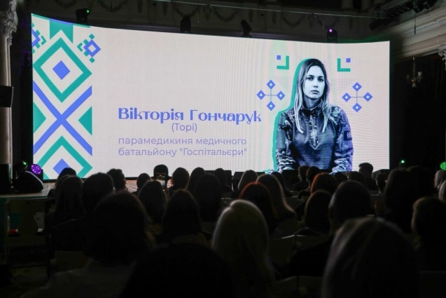 Парамедикиня медбатальйону «Госпітальєри» Вікторія Гончарук з Баранівки нагороджена премією «УП100. Сила жінок»
