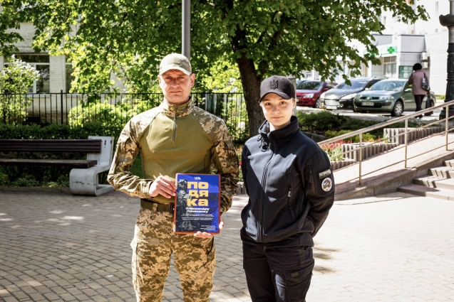 Під час пожежі у потягу десантник 95 бригади врятував трьох людей