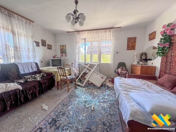У Житомирі внаслідок нічної атаки пошкоджено приватні будинки: комісія вже працює над обстеженням та консультаціями