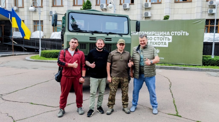 У Житомирі передали автомобіль одному з бойових підрозділів Національної гвардії України