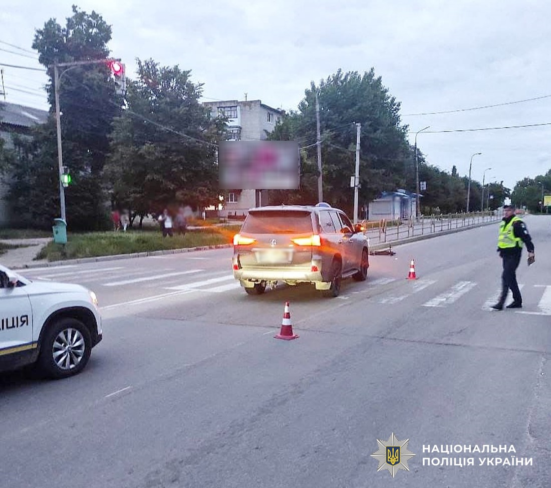 У Бердичеві водій Lexus наїхав на 14-річну дівчину, яка переходила дорогу