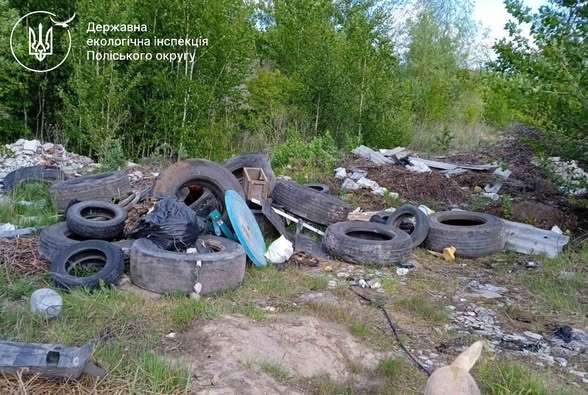 На території Стриївської сільради на Житомирщині виявлено стихійне сміттєзвалище