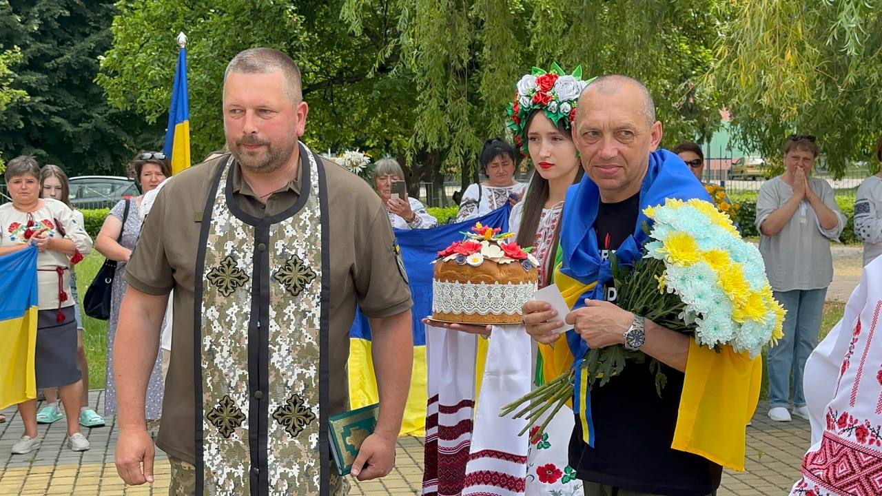 З російського полону повернувся оборонець Азовсталі Олександр Паламарчук з Станишівської громади