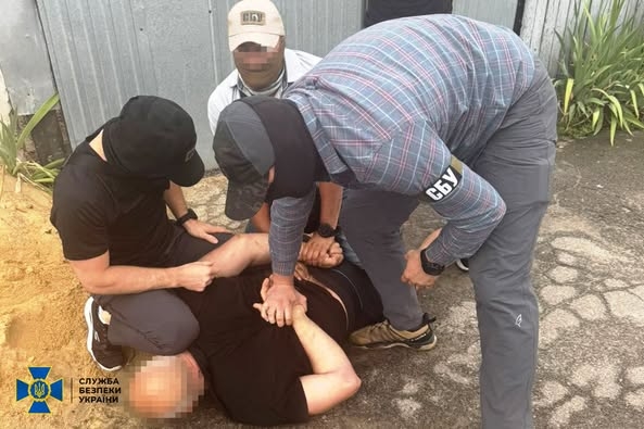У Житомирі затримали рекетира на повторному вимаганні «боргу» ще з одного підприємця