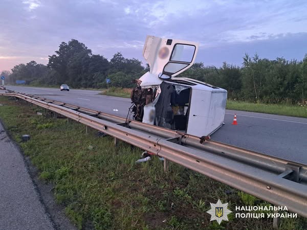 На Звягельщині травми в ДТП отримав водій мікроавтобуса