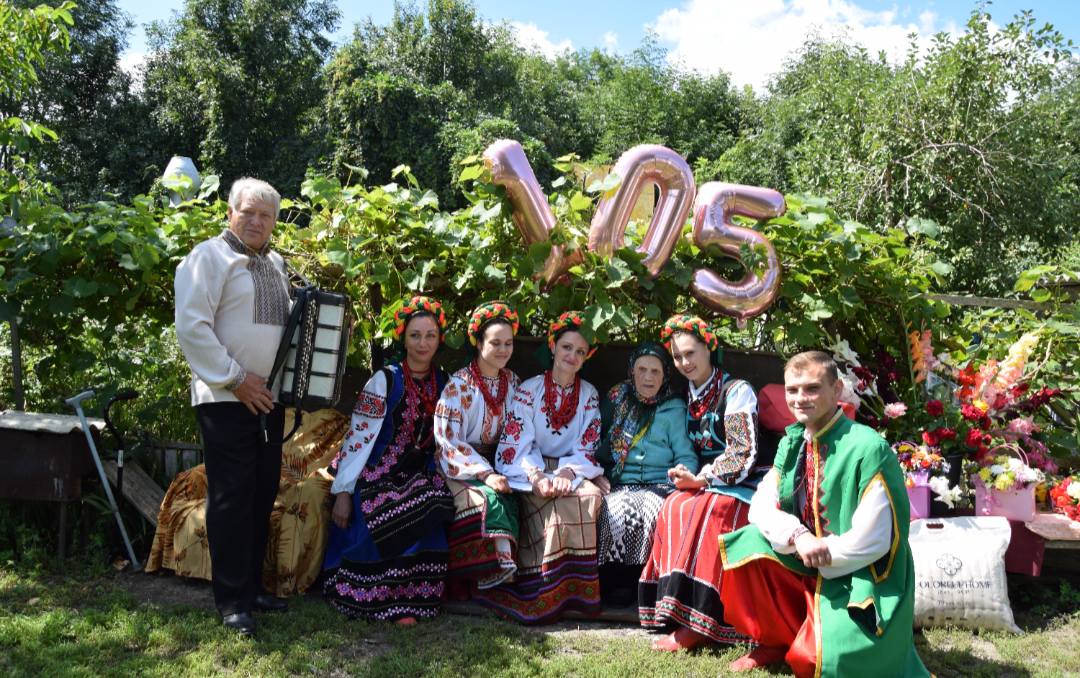 У Попільнянській громаді з 105 річним ювілеєм привітали Любов Ярош
