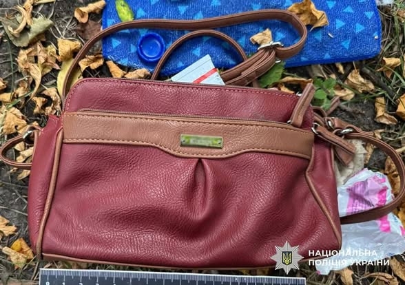 У Березівській громаді пасажир рейсового автобусу вкрав у жінки сумку з речами, його затримали