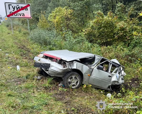 У ДТП неподалік Житомира зіткнулись мікроавтобус та ЗАЗ, травмовано чотирьох людей