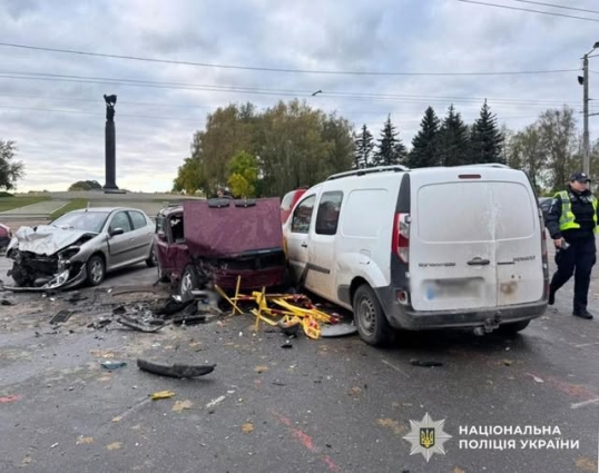 У Житомирі в ДТП травми отримав 61-річний водій ВАЗівки
