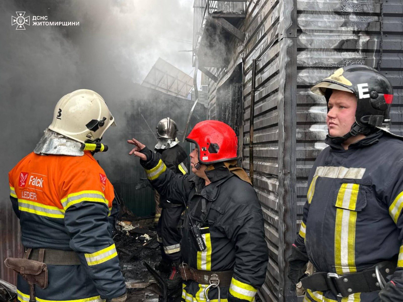 У Житомирі врятували приватне домоволодіння від знищення вогнем