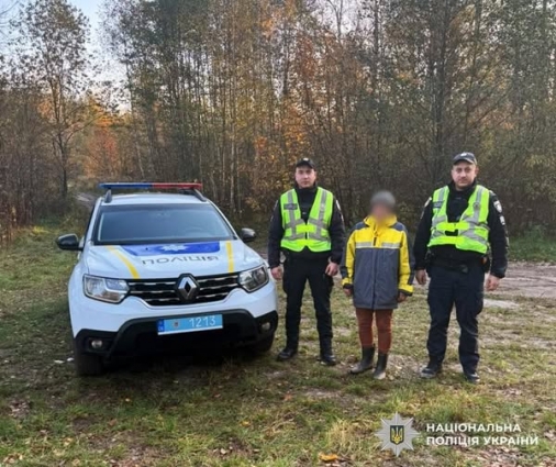 У Житомирському районі розшукали заблукали в лісі жінку