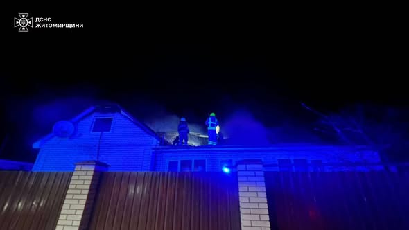 У Коростенському районі горів дах житлового будинку