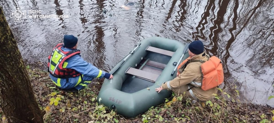 На Коростенщині рятувальники дістали тіло потопельника