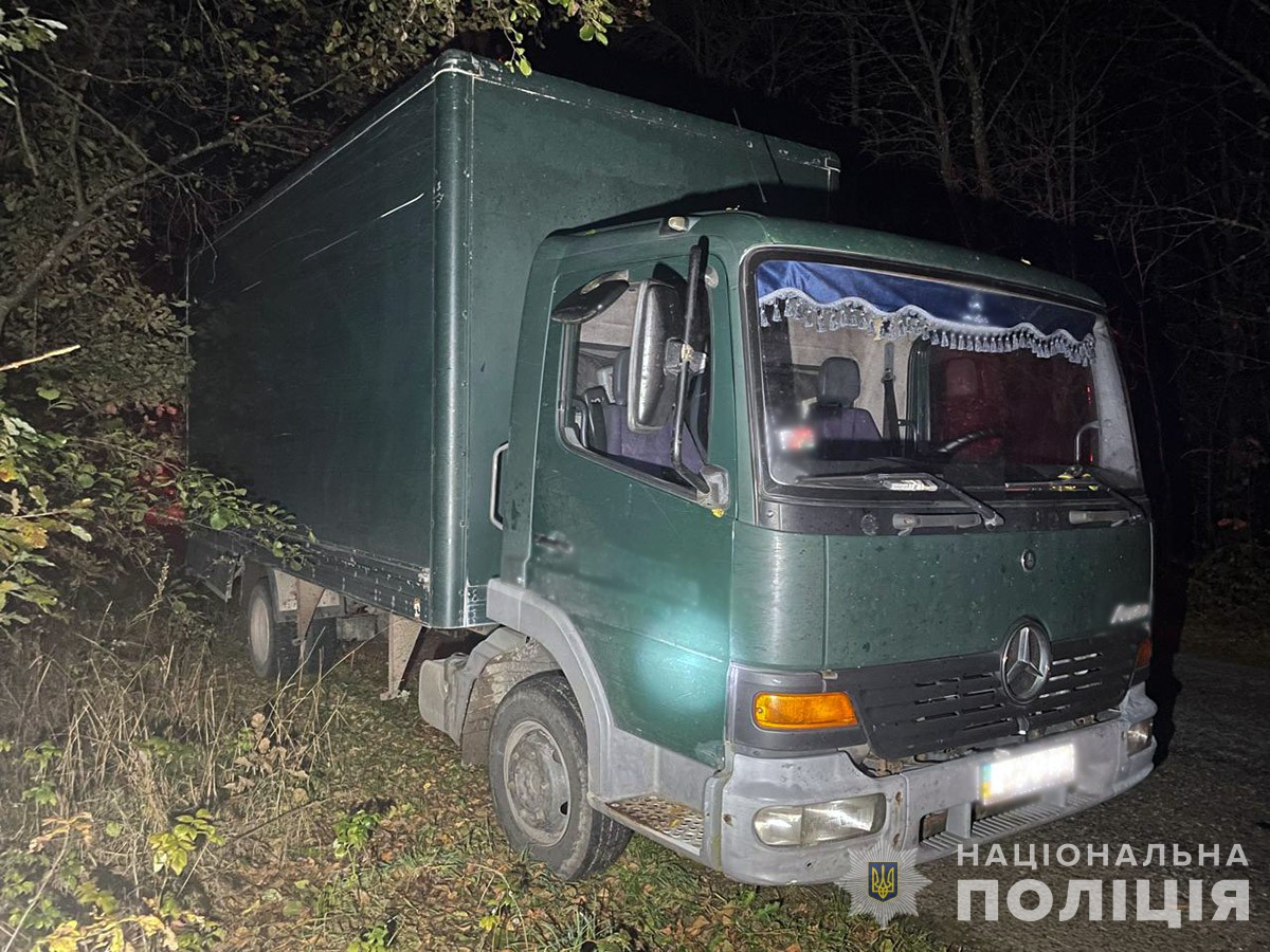 В Олевській громаді під колеса автівки потрапив 45-річний пішохід, чоловік загинув