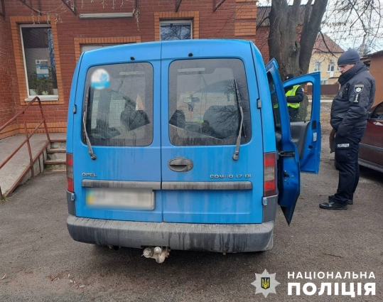 Малинські поліцейські встановили чоловіка, який викрав авто у товариша